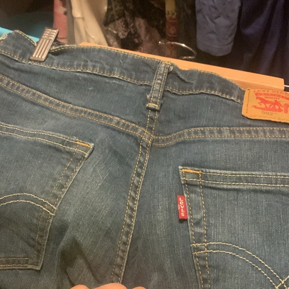 EUC Levi’s 502 size 29x32 men’s jeans. Excellent condition - Picture 2 of 3